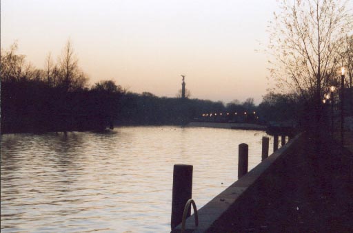 Siegess&auml;ule &uuml;ber dem Tiergarten