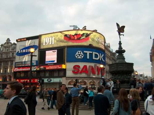 Piccadilly Circus